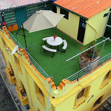 Hotel Olympus Plaza à Quito Extérieur photo