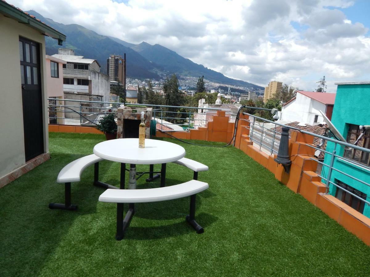 Hotel Olympus Plaza à Quito Extérieur photo