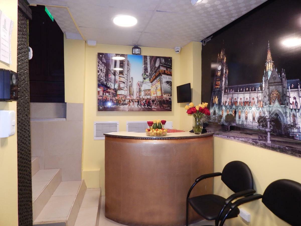 Hotel Olympus Plaza à Quito Extérieur photo