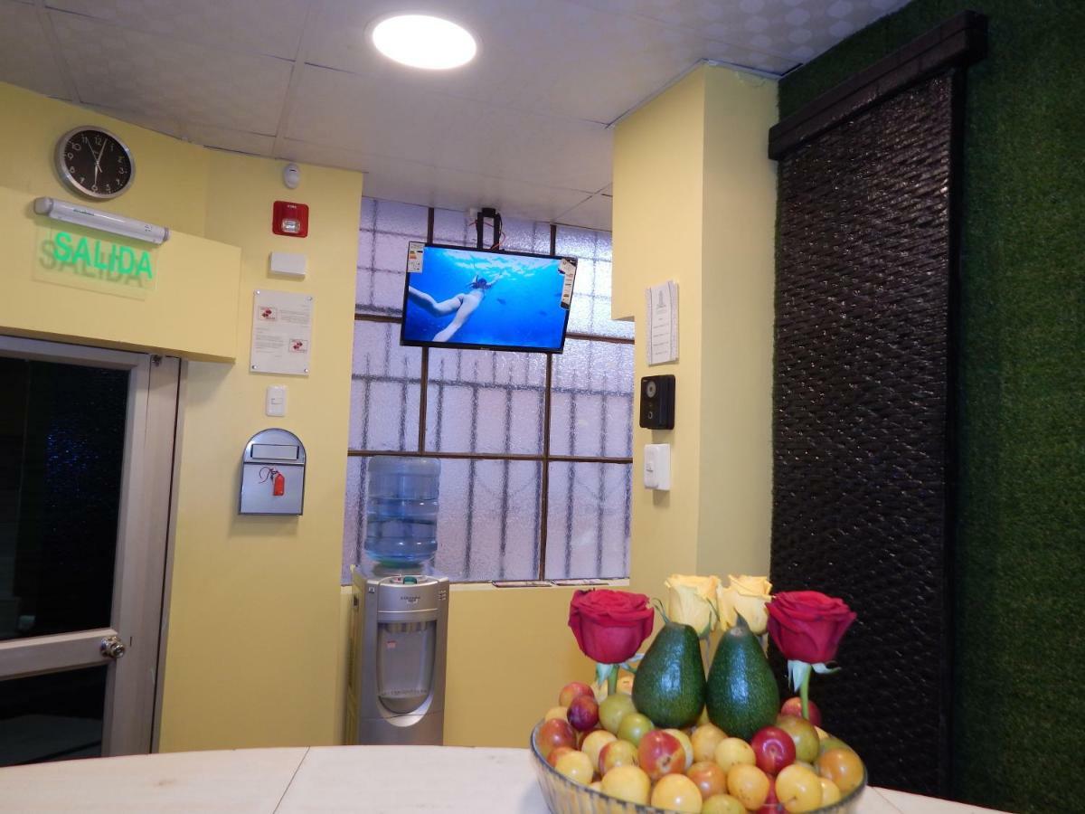 Hotel Olympus Plaza à Quito Extérieur photo